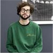 Docente in Accademia e artista, propone lezioni di disegno tecnico, geometrico e disegno dl vero.