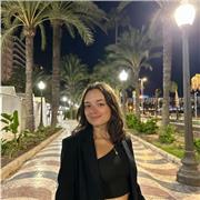 Profesora de apoyo en la asignatura de biología online