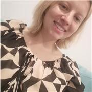 hilfsbereite Studentin der Sonderpädagogik