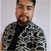 Maestro de saxofón con metodologías y diferentes herramientas para aprender, me adaptó al alumno