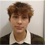 Profesora de inglés que imparte clases para niños de primaria y educación secundaria obligatoria