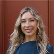 Fluent English teacher suitable for children offering classes