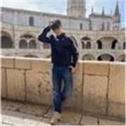 Alumno de primero de matemáticas y filosofía (UCO) imparte clases en: matemáticas, filosofía y lengua