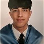 Alumno con alto nivel de inglés con el título de bachillerato tecnológico.