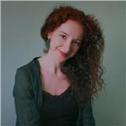 Inglese per grandi e piccoli, con lezioni stimolanti e conversazioni autentiche che arricchiscono il vocabolario in modo naturale.