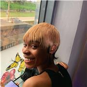 I'm An entrepreneur that loves to teach pupils!