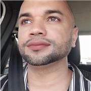 Profesor de canto para niños y jóvenes principiantes y adultos principiantes