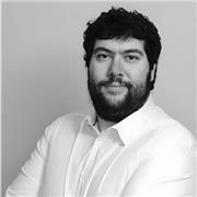 Profesor de inglés totalmente capacitado hasta nivel C1, con casi 4 años de experiencia en línea, y casi 1 año en presencial. ¡Anímate y mejoremos juntos! 😄