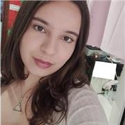 Profesora titulada en euskera con 4 años de experiencia.