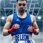 Boxeador competitivo con más de 10 años de experiencia y actual campeón de Asturias, 2 años de experiencia como profesor 