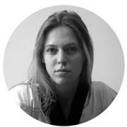 Graphic Designer, offro lezioni su Illustrator, Photoshop, Figma, ecc