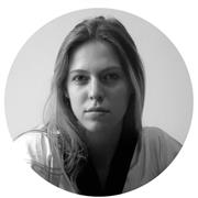 Graphic Designer, offro lezioni su Illustrator, Photoshop, Figma, ecc