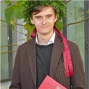 Laureato con certificazione B2 offre lezioni di inglese