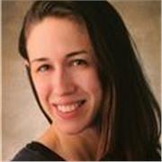 locutrice native donne des cours d'anglais pour adultes (communication orale) en ligne