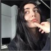 Soy estudiante de 20 años de georgia viviendo en barcelona. Voy a dar clases de ingles a niños en barcelona en presente o online. He trabajado como niñera para ayudar a los niños a mejorar su inglés.