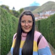 Soy licenciada en psicología y pedagogía, tengo experiencia en el acompañamiento pedagógico, refuerzo escolar y asesoramiento individual en áreas relacionadas con los procesos de lectura y escritura