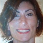 Edtudié 5 años de inglés en la EOI y trabajé en una academia varios años y también di clases en casa a niños