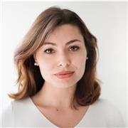 Docente di lettere con esperienza triennale impartisce lezioni di italiano (grammatica e letteratura), storia e latino