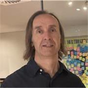 Physics and maths teacher available (online)