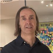 Physics and maths teacher available (online)