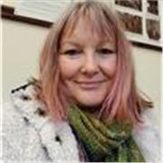 I am an experienced AQA A Level Psychology tutor, examiner and author