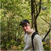 Profesor graduado en Matemáticas con un Máster en Técnicas Estadísticas y actualmente estudiante predoctoral.