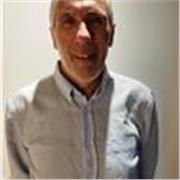 Ingeniero Electrico brinda clases relacionadas con la especialidad