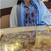 Offro ripetizioni e aiuto compiti in presenza e non a bambini e ragazzi fino alla terza media, in special modo di lingua inglese, spagnolo e italiano.