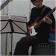 Profesor de música y bajo eléctrico para todas las edades