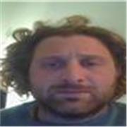 Offro lezioni ai più giovani cercando di trasmettere passione per le materie insegnate 