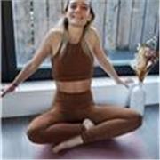 Insegnante Yoga - Hatha , Vinyasa , Restorative , Pranayama , Meditazione