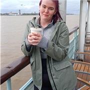 I'm a bubbly person offering GCSE biology tutoring, online or in person.