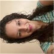 A niños en edad prescolar y primaria, en las diferentes materias académicas 