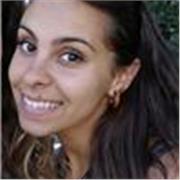 Correttrice di bozze, laureanda in sociologia, offre lezioni online di filosofia