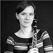 Ausgebildete Musiklehrerin für Klarinette/ Saxophon
