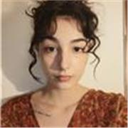Laureata in lingue e letterature straniere con esperienza come insegnante privata offre lezioni private (materie umanistiche) 
