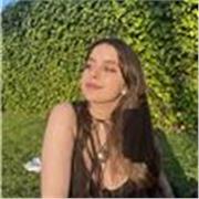 Soy una persona paciente, creativa y adaptable. Tengo experiencia con niños y adolescentes, pero puedo adaptarme a cualquier nivel