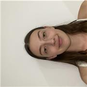 Profesora de Biología, Matemáticas y apoyo escolar, graduada en Biotecnología y con experiencia con alumnado de 3 años