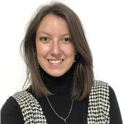 Estudiante imparte clases de inglés a estudiantes de primaria, secundaria y bachillerato