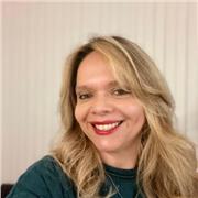 Psicóloga titulada con mas de 15 años de experiencia virtual-presencial, gestión emocional, liderazgo, comunicación, filosofía