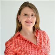 Enseignante expérimentée en sciences de la vie (pour lycéens et collégiens) et en sciences biomédicales (étudiants)