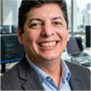 Apasionado por la docencia, con la paciencia y la empatía necesarias para inspirar a la próxima generación de estudiantes.