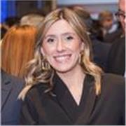 Profesional del Marketing Digital y de la Comunicación Corporativa, con ganas de compartir mis conocimientos a jóvenes