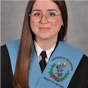 Profesora de Historia con prácticas en el sector de clases particulares a jóvenes de Educación Secundaria y Bachillerato.