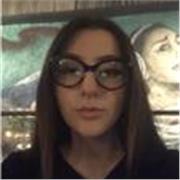 Studentessa universitaria diplomata al liceo classico impartisce lezioni di italiano (grammatica e letteratura)