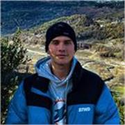 Soy Javier de la Puente, un apasionado de la fotografía con una sólida trayectoria profesional de más de 8 años.