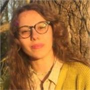 Doppiamente Diplomata in lingue (tradizionale e Esabac) offre aiuto compiti, verifiche, esami per tutte le età