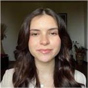 Studentessa offree lezioni di inglese, italiano, spagnolo e aiuto compiti per bambini e ragazzi