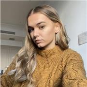 Professeur particulière enseignant les matières pour les élèves d’école primaire