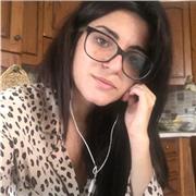 Avvocato impartisce lezioni a studenti di scuole secondarie di II grado in diritto e a studenti universitari in Giurisprudenza